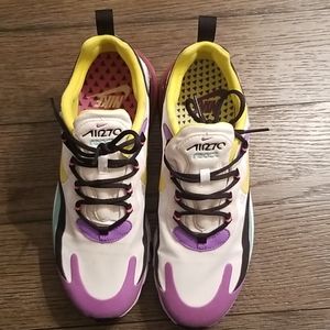 Womens Nike Air max 270 react Size 9